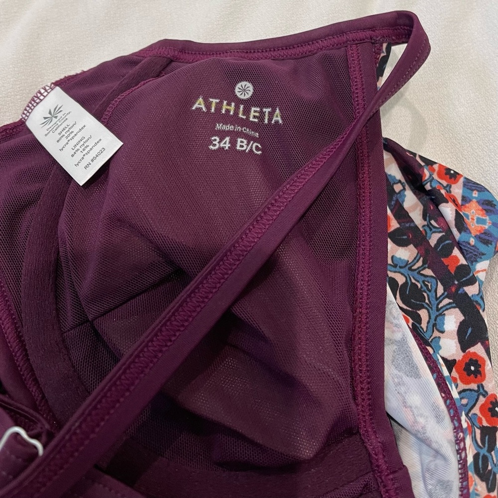 Colorful Patterned Athletic Top - Picture 3 of 4